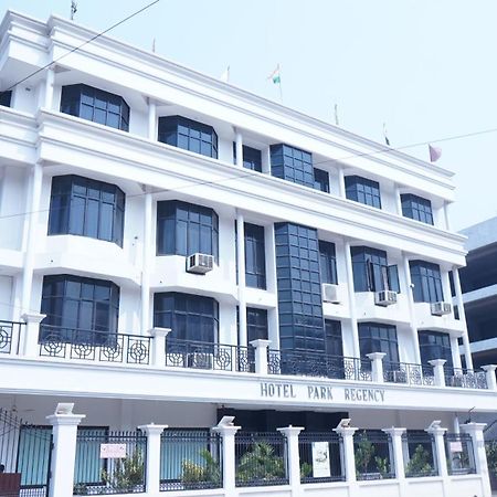 Hotel Park Regency Gorakhpur Eksteriør billede