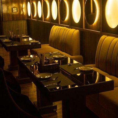 Hotel Park Regency Gorakhpur Eksteriør billede