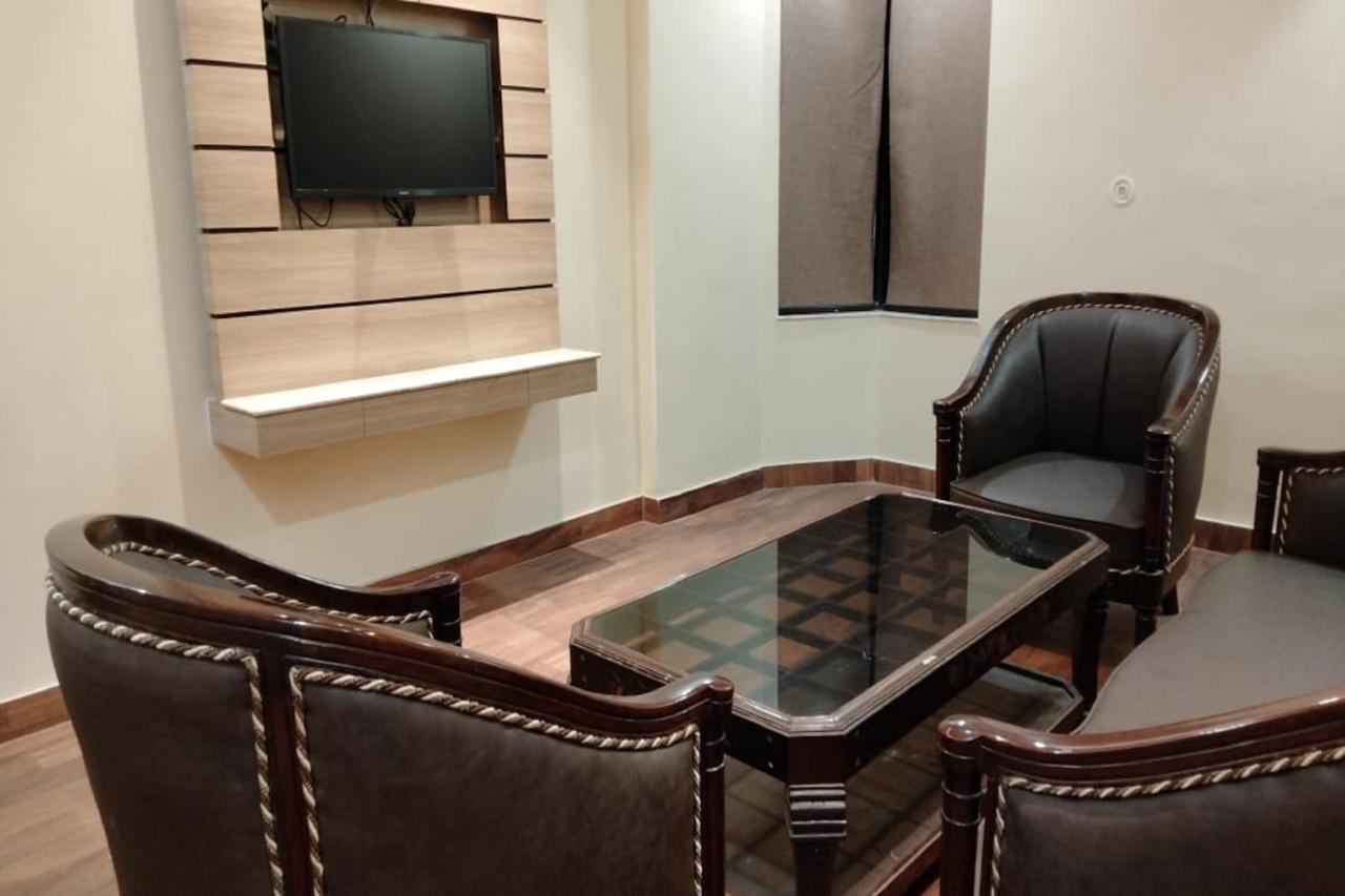 Hotel Park Regency Gorakhpur Eksteriør billede