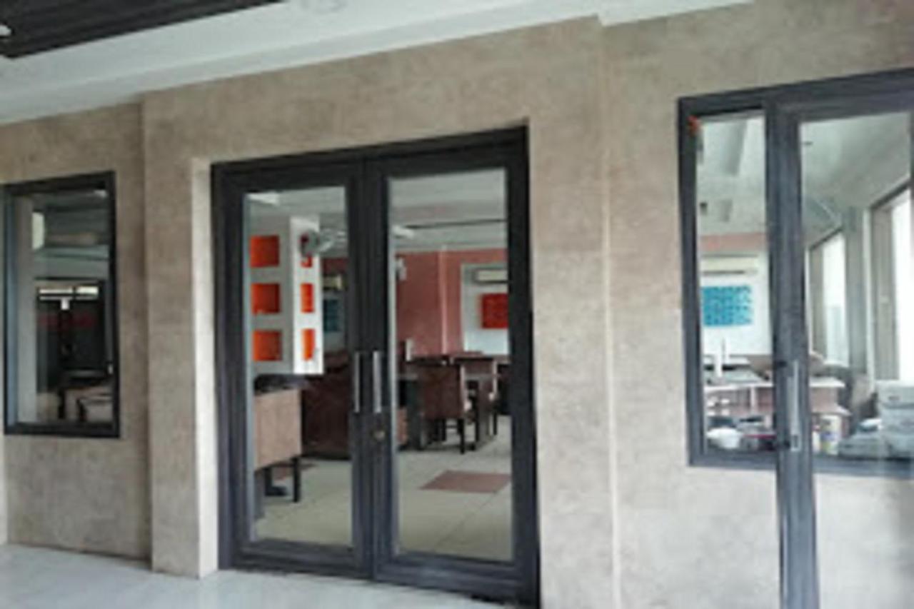 Hotel Park Regency Gorakhpur Eksteriør billede