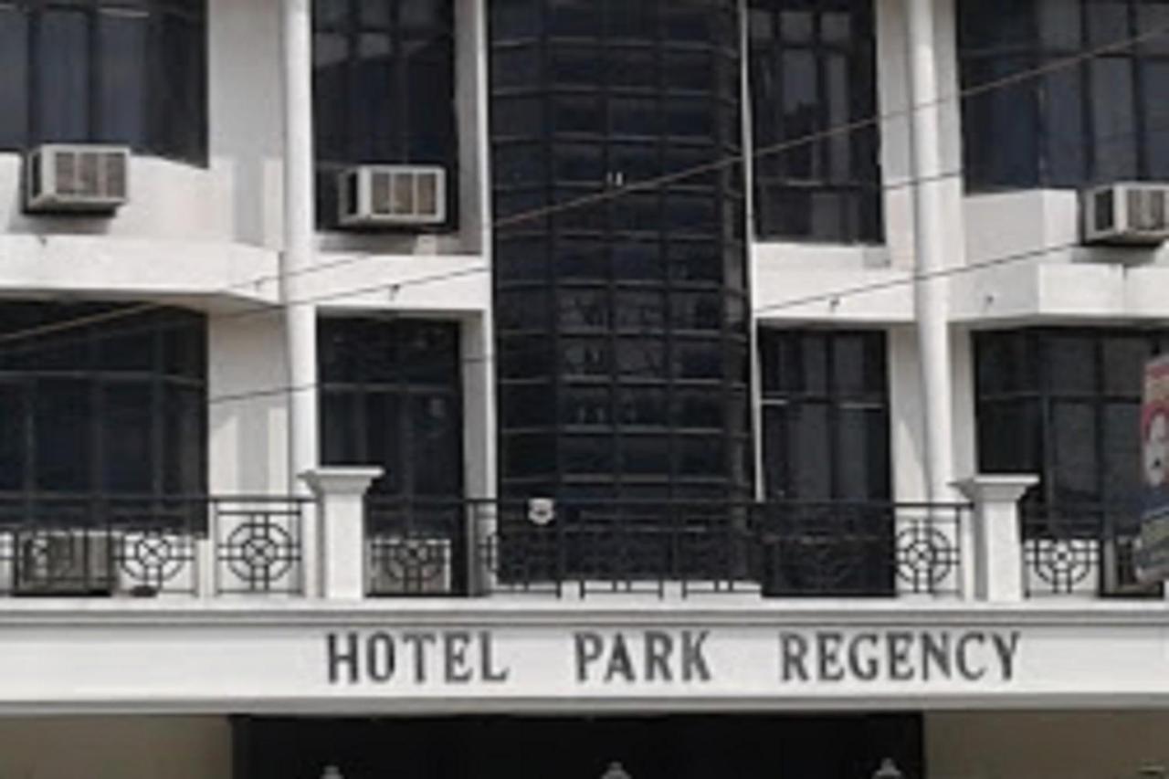 Hotel Park Regency Gorakhpur Eksteriør billede