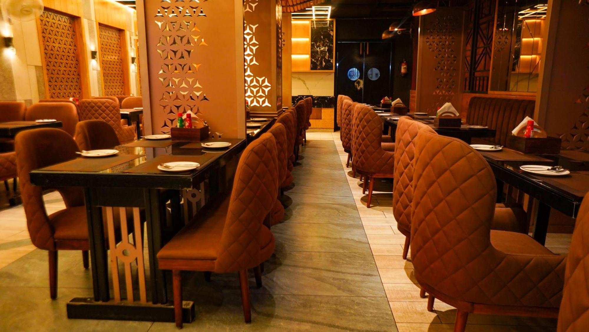 Hotel Park Regency Gorakhpur Eksteriør billede