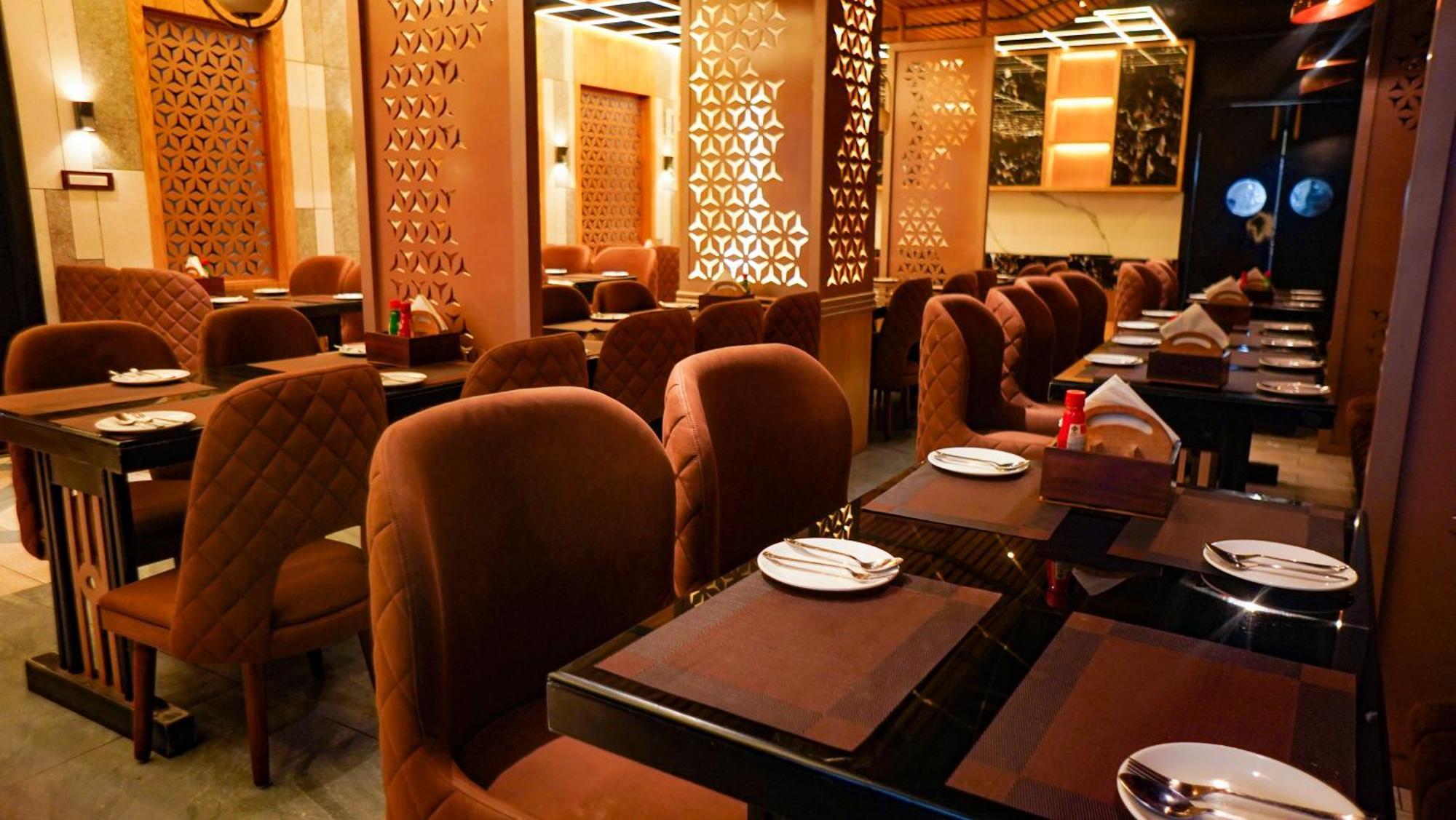 Hotel Park Regency Gorakhpur Eksteriør billede
