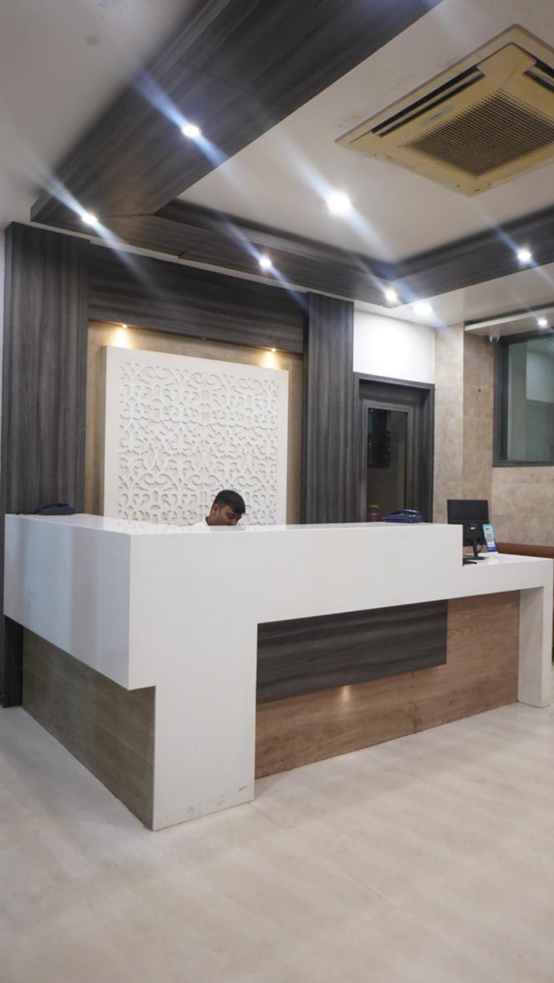 Hotel Park Regency Gorakhpur Eksteriør billede