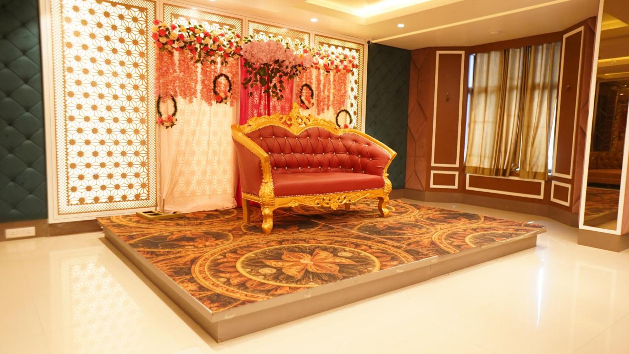 Hotel Park Regency Gorakhpur Eksteriør billede