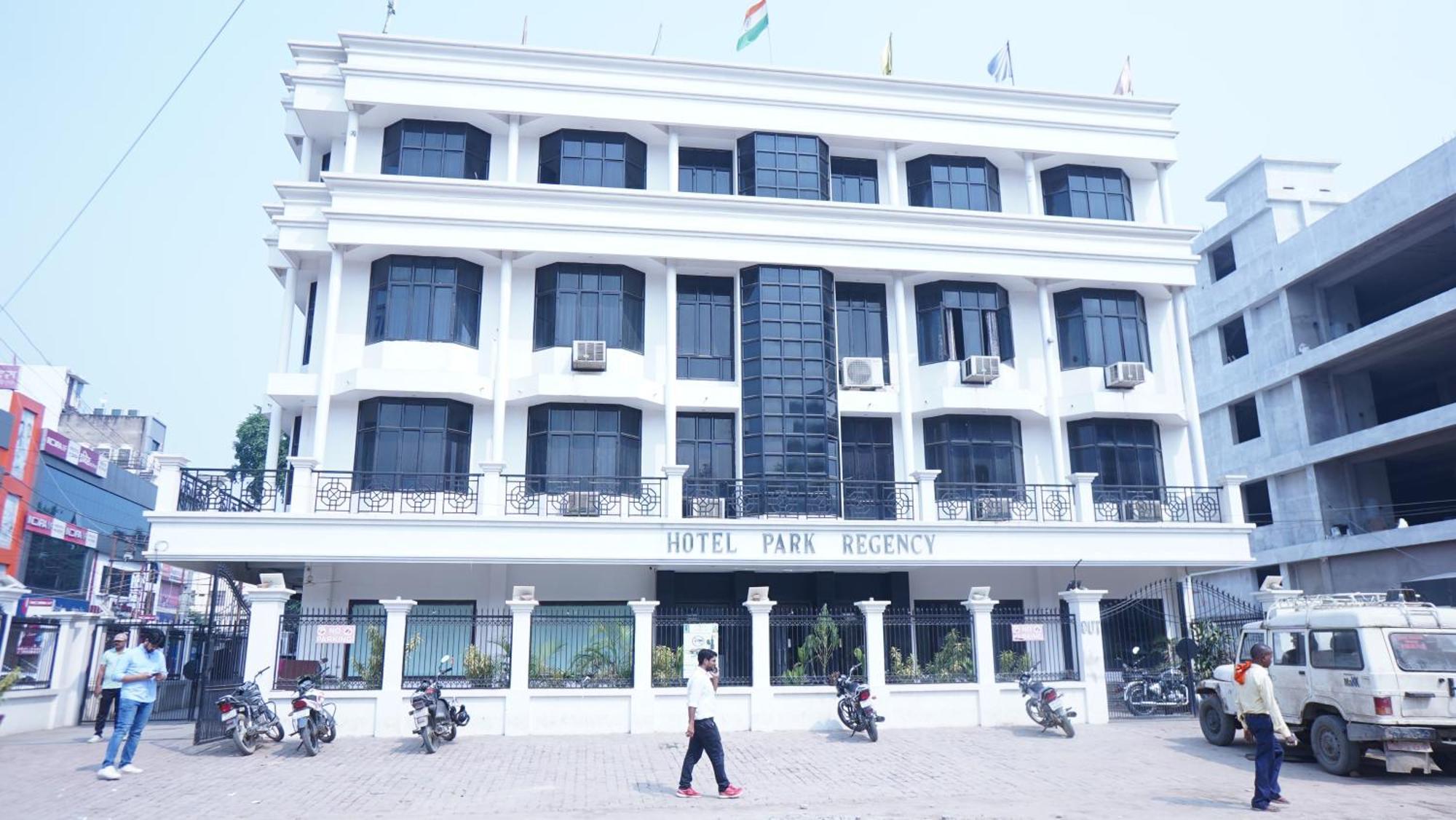 Hotel Park Regency Gorakhpur Eksteriør billede